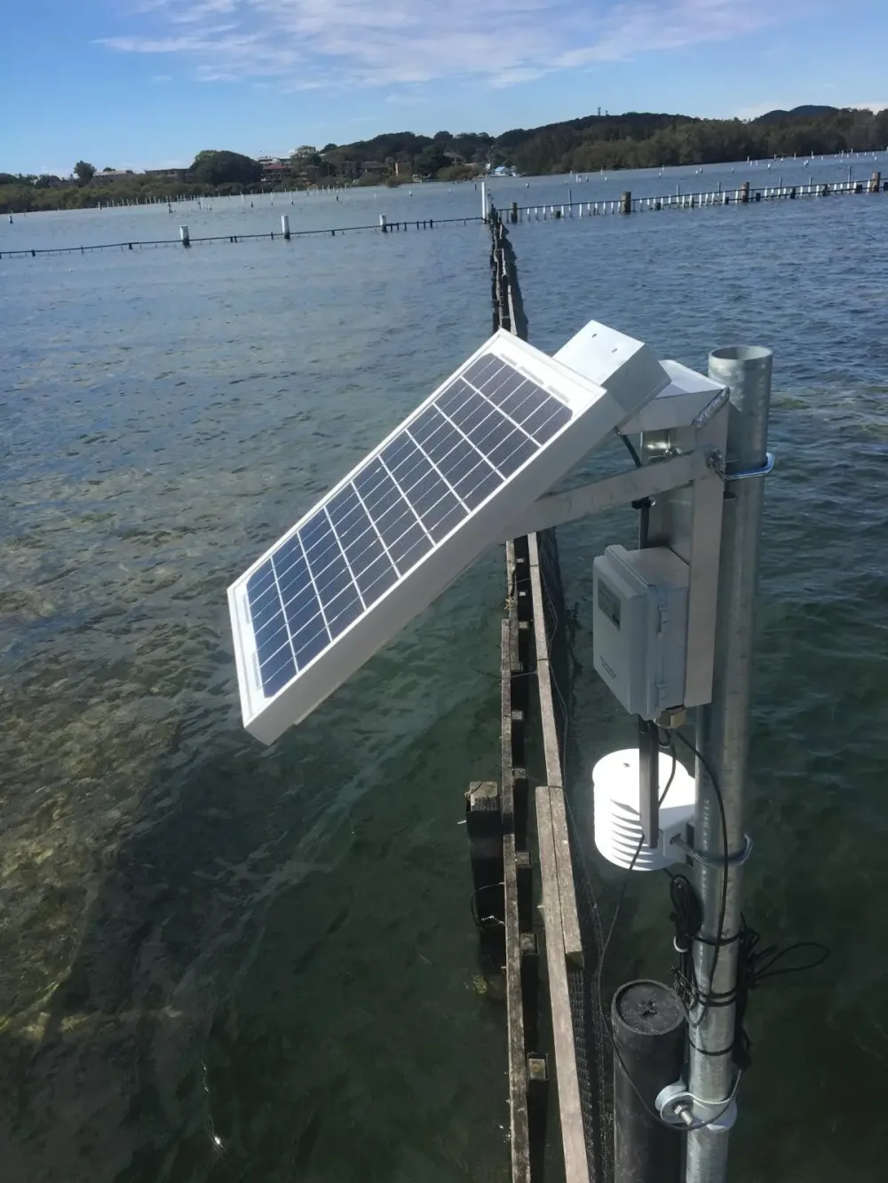 IoT CATM1 for aquaculture monitoring (microclimate weather station)